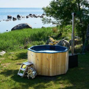 pic 3 octagonal hot tub 7 persons octa