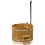 photo 6 for 3 10 persons wooden hot tub with an inside heater