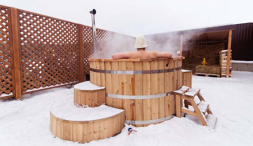 Pic Advantages and disadvantages of wood hot tub