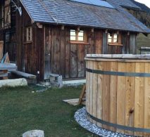 pic take-care-of-a-wooden-hot-tub