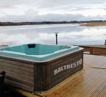 Pic The-Best-Hot-Tub-accessories