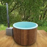 photo 2 for 4 persons wood fired hot tub with an outside heater